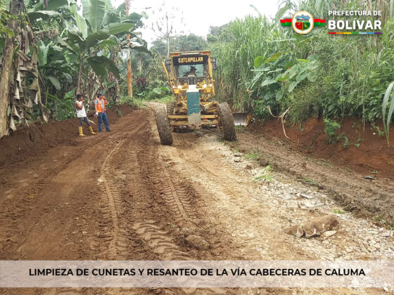 Limpieza de derrumbes en vías rurales del cantón Caluma