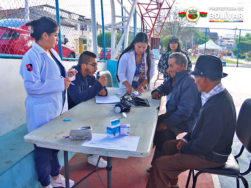 BRIGADAS MÉDICAS VISITARON EL BARRIO 9 DE OCTUBRE.